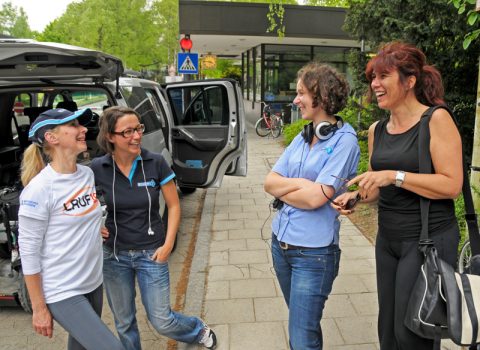Schlussrunde:Lauf10-Chefin Tanja (rechts) geht jetzt erstmal Steckerlfisch-Essen...;-) 