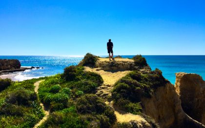 Der Wanderer über dem Sonnenmeer: Die unaufgeregte und farbenfrohe Algarve passt immer mal für eine Woche zwischendurch.