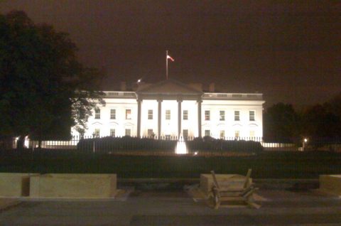 Das weiß strahlende Haus Handy-Foto vom Weißen Haus vor dem großen Medienrummel!
