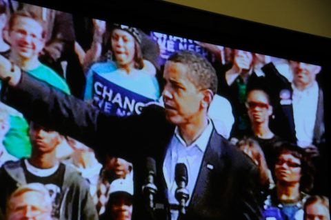 Yes we can: Das ganze Land fiebert auf die Nacht der Nächte hin. Obama bei der Schlusskundgebung.